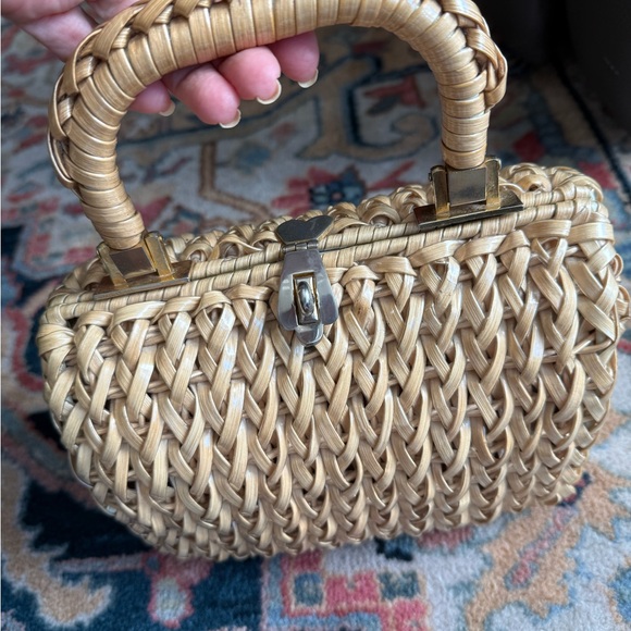 Adoria Handbags - Vintage 1950s- 60s  in British Hong Kong Vintage wicker purse.